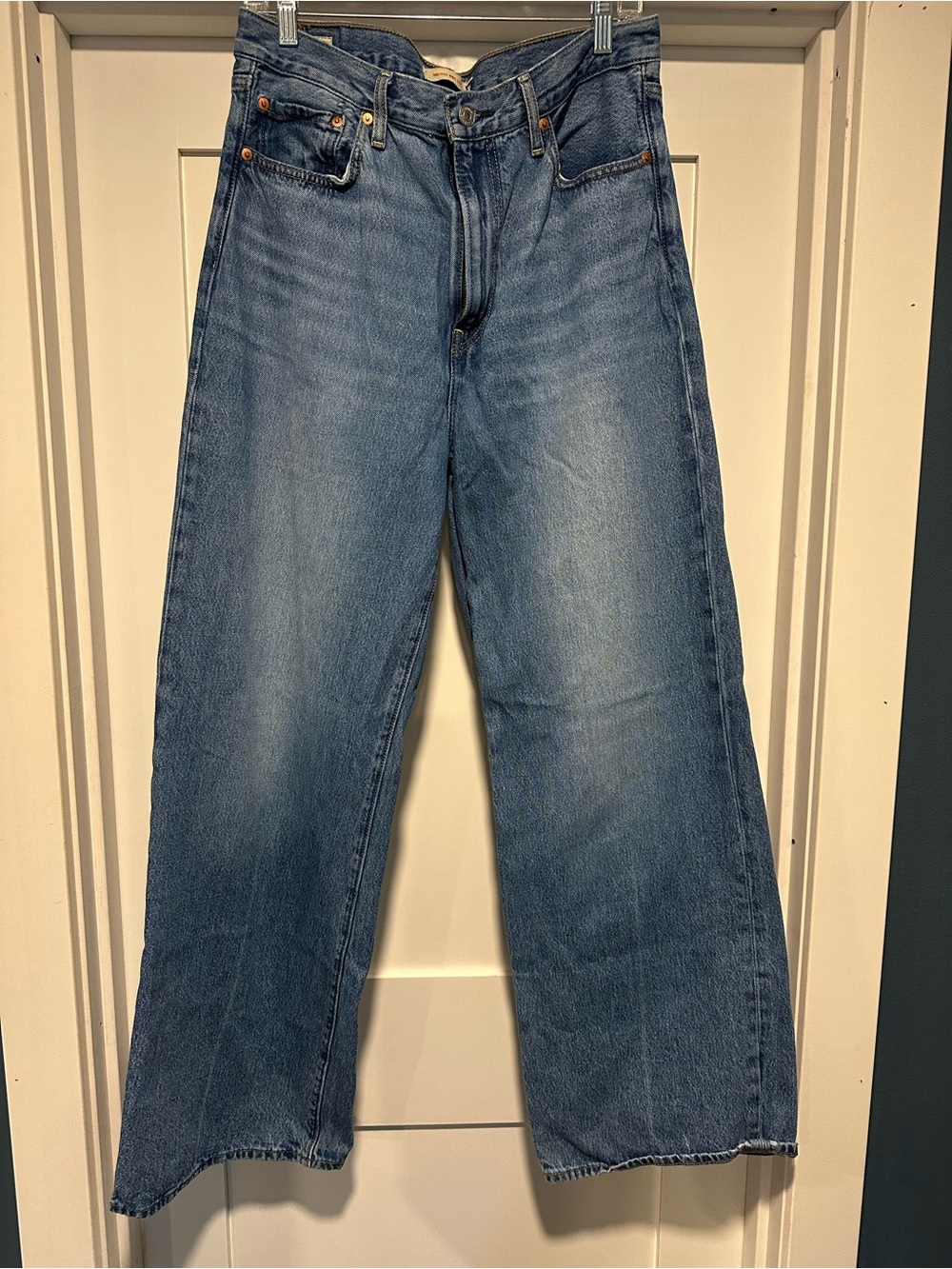 Levi Ribcage Wide-Leg Jean, Size 31
